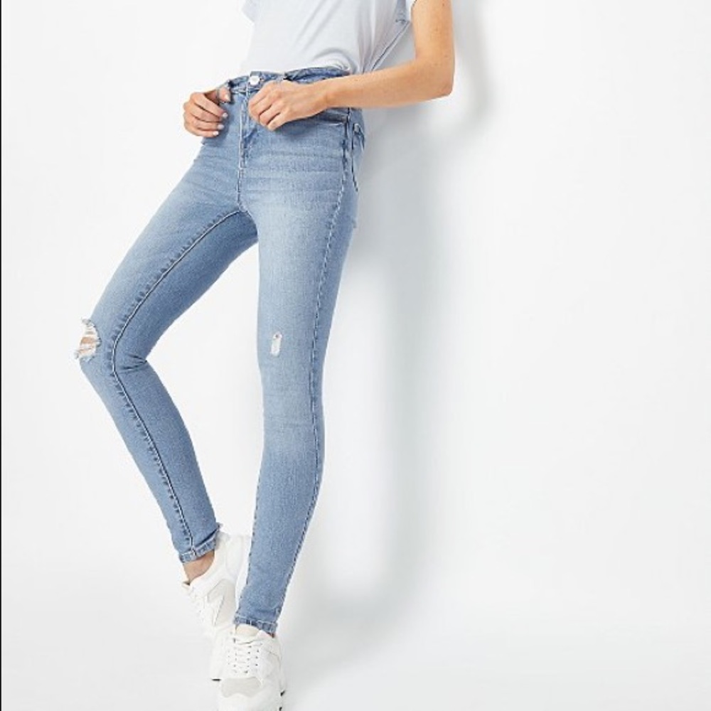 Garage Light Blue Distressed Jeans